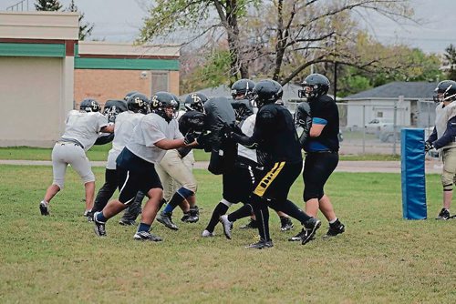 Canstar Community News Garden City Fighting Gophers football league practise for their last game on Oct. 18, 2016.