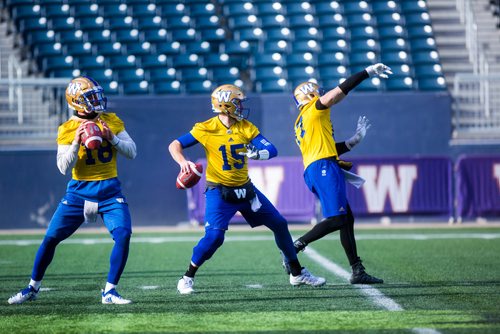 MIKAELA MACKENZIE / WINNIPEG FREE PRESS
Quarterbacks Bryan Bennett (left), Matt Nichols, and Chris Streveler at Bombers practice at Investors Group Field in Winnipeg on Monday, Oct. 22, 2018. 
Winnipeg Free Press 2018.