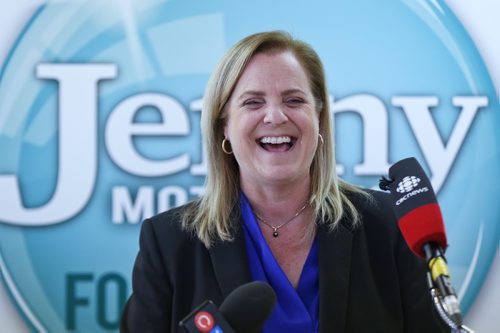 MIKE DEAL / WINNIPEG FREE PRESS
Candidate for mayor, Jenny Motkaluk, holds a campaign wrap-up press conference at her head quarters Tuesday afternoon.
181023 - Tuesday, October 23, 2018