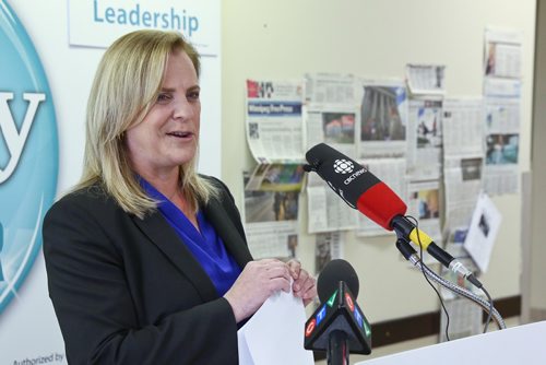 MIKE DEAL / WINNIPEG FREE PRESS
Candidate for mayor, Jenny Motkaluk, holds a campaign wrap-up press conference at her head quarters Tuesday afternoon.
181023 - Tuesday, October 23, 2018