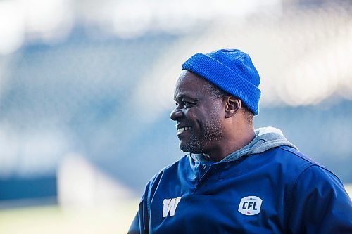 MIKAELA MACKENZIE / WINNIPEG FREE PRESS
Defensive coordinator Richie Hall at Bombers practice at Investors Group Field in Winnipeg on Tuesday, Oct. 23, 2018. 
Winnipeg Free Press 2018.