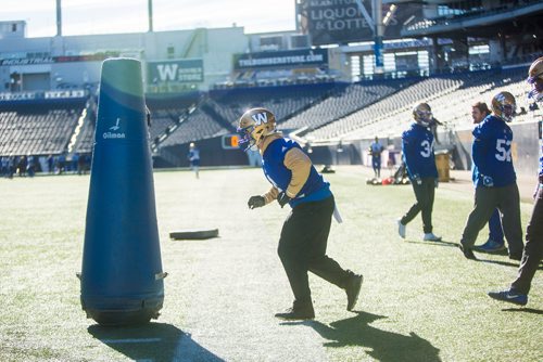 MIKAELA MACKENZIE / WINNIPEG FREE PRESS
Adam Bighill at Bombers practice at Investors Group Field in Winnipeg on Tuesday, Oct. 23, 2018. 
Winnipeg Free Press 2018.