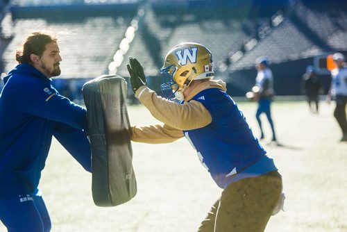 MIKAELA MACKENZIE / WINNIPEG FREE PRESS
Adam Bighill at Bombers practice at Investors Group Field in Winnipeg on Tuesday, Oct. 23, 2018. 
Winnipeg Free Press 2018.