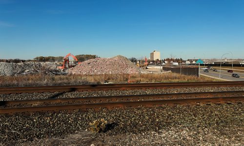 RUTH BONNEVILLE / WINNIPEG FREE PRESS

49.8 - Urban reserves

Photos of 3 urban reserves in Winnipeg.  Fpr a Kelly Taylor feature comparing urban reserves across Canada to what we have in Winnipeg.

Kapyong demo looking north from tracks (along Taylor/Kenaston).


October 23, 2018