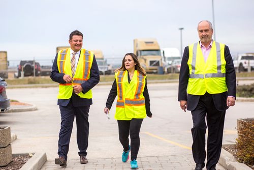 MIKAELA MACKENZIE / WINNIPEG FREE PRESS
Chrystia Freeland, Minister of Foreign Affairs, is guided through a tour of Bison Transport by Don Streuber, executive chair (left), and Rob Penner, president and CEO, in Winnipeg on Thursday, Oct. 25, 2018. 
Winnipeg Free Press 2018.