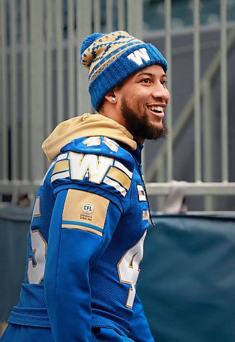 RUTH BONNEVILLE / WINNIPEG FREE PRESS

The Winnipeg Blue Bombers on the field at Investors Group Field during walk-through practice at Investors Group Field Thursday.

Jovan Santos-Knox,  is all smiles as he leaves the field after practice Thursday. 

October 25, 2018