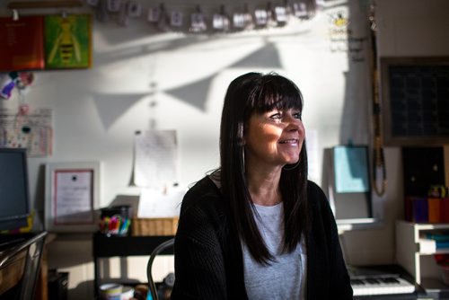 MIKAELA MACKENZIE / WINNIPEG FREE PRESS
Sue Macfarlane Penner, teacher, poses for a portrait at Sargent Park School in Winnipeg on Thursday, Oct. 25, 2018. 
Winnipeg Free Press 2018.