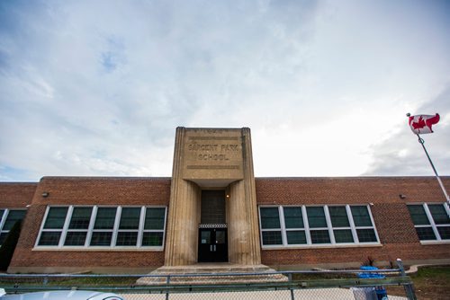 MIKAELA MACKENZIE / WINNIPEG FREE PRESS
Mindfulness strategies at Sargent Park School in Winnipeg on Thursday, Oct. 25, 2018. 
Winnipeg Free Press 2018.