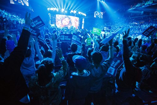 MIKE DEAL / WINNIPEG FREE PRESS
Around 16,000 kids from across Manitoba attend WE Day at Bell MTS Place where they were celebrating young people committed to making a difference.
181030 - Tuesday, October 30, 2018.