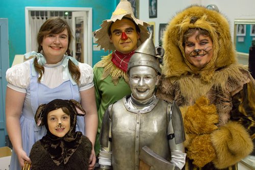 Canstar Community News Oct. 23 - Students with Theatre Dance Centre (603 Wall St.) rehearse for an upcoming performance of The Wizard of Oz. (EVA WASNEY/CANSTAR COMMUNITY NEWS/METRO)