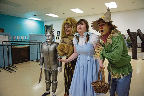 Canstar Community News Oct. 23 - Students with Theatre Dance Centre (603 Wall St.) rehearse for an upcoming performance of The Wizard of Oz. (EVA WASNEY/CANSTAR COMMUNITY NEWS/METRO)