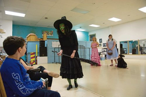 Canstar Community News Oct. 23 - Students with Theatre Dance Centre (603 Wall St.) rehearse for an upcoming performance of The Wizard of Oz. (EVA WASNEY/CANSTAR COMMUNITY NEWS/METRO)