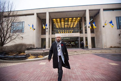 MIKAELA MACKENZIE / WINNIPEG FREE PRESS
Markus Chambers, councillor-elect for the new ward of St. Norbert-Seine River, takes a look around City Hall in Winnipeg on Wednesday, Oct. 31, 2018. 
Winnipeg Free Press 2018.