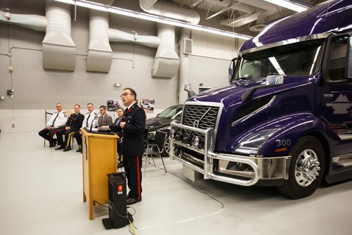 MIKE DEAL / WINNIPEG FREE PRESS
Winnipeg Chief of Police Danny Smyth speaks at the MPI depot on Plessis Rd Thursday morning during an announcement that a major Inter-Provincial Illicit Drug Network was dismantled during Project Riverbank.  
181101 - Thursday, November 01, 2018.