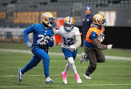 RUTH BONNEVILLE / WINNIPEG FREE PRESS


Winnipeg Blue Bombers practice on field at Investors Group Stadium Thursday. 

BB players from the practice squad,  #12 Charles Nelson and teammate, #26 Tyneil  Cooper, run plays on the field  Thursday. 

Nov 1st, 2018