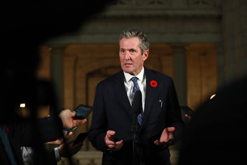 RUTH BONNEVILLE / WINNIPEG FREE PRESS

Premier Brian Pallister answers questions from the media regarding the carbon tax issue with Trudeau's  feds  after question period in the house, in the rotunda at the  Legislative Building Tuesday.


Nov 6th , 2018