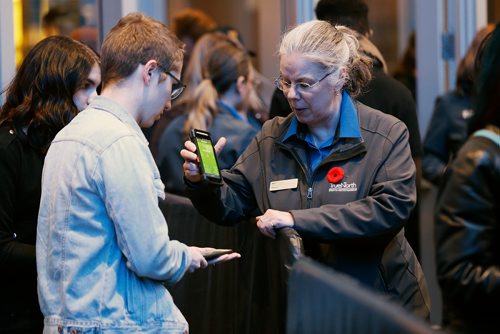 JOHN WOODS / WINNIPEG FREE PRESS
Digital tickets are scanned before the Jack White concert at the BellMTS Place Tuesday, November 6, 2018.