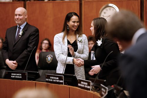 JOHN WOODS / WINNIPEG FREE PRESS
New councillors Vivian Santos and Sherri Rollins congratulate eachother after swearing in at a ceremony at City Hall Tuesday, November 6, 2018.