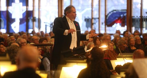 TREVOR HAGAN / WINNIPEG FREE PRESS
Conductor, Yuri Klaz, leading the Winnipeg Philharmonic Choir with the Winnipeg Symphony Orchestra, during a concert at the St.Boniface Cathedral, Sunday, November 11, 2018.
