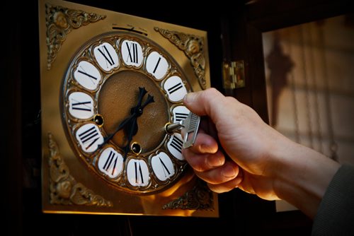 JOHN WOODS / WINNIPEG FREE PRESS
Murray Beilby is photographed with some of his clock collection Tuesday, November 12, 2018.