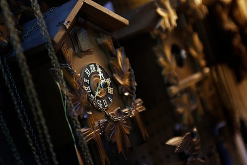 JOHN WOODS / WINNIPEG FREE PRESS
Murray Beilby is photographed with some of his clock collection Tuesday, November 12, 2018.