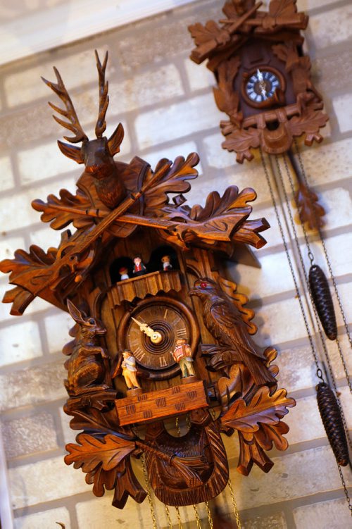 JOHN WOODS / WINNIPEG FREE PRESS
Murray Beilby is photographed with some of his clock collection Tuesday, November 12, 2018.