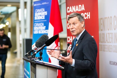 MIKAELA MACKENZIE / WINNIPEG FREE PRESS
Terry Duguid speaks before an announcement about national investments in the Canada Research Chairs Program at the University of Manitoba in Winnipeg on Wednesday, Nov. 14, 2018. 
Winnipeg Free Press 2018.