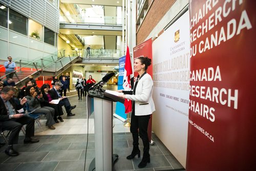 MIKAELA MACKENZIE / WINNIPEG FREE PRESS
Kirsty Duncan, Minister of Science and Sport, announces national investments in the Canada Research Chairs Program at the University of Manitoba in Winnipeg on Wednesday, Nov. 14, 2018. 
Winnipeg Free Press 2018.