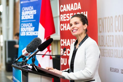 MIKAELA MACKENZIE / WINNIPEG FREE PRESS
Kirsty Duncan, Minister of Science and Sport, announces national investments in the Canada Research Chairs Program at the University of Manitoba in Winnipeg on Wednesday, Nov. 14, 2018. 
Winnipeg Free Press 2018.