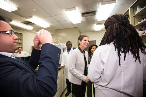 MIKAELA MACKENZIE / WINNIPEG FREE PRESS
Kirsty Duncan, Minister of Science and Sport, gets a tour of Trust Beta's grains lab after announcing national investments in the Canada Research Chairs Program at the University of Manitoba in Winnipeg on Wednesday, Nov. 14, 2018. 
Winnipeg Free Press 2018.