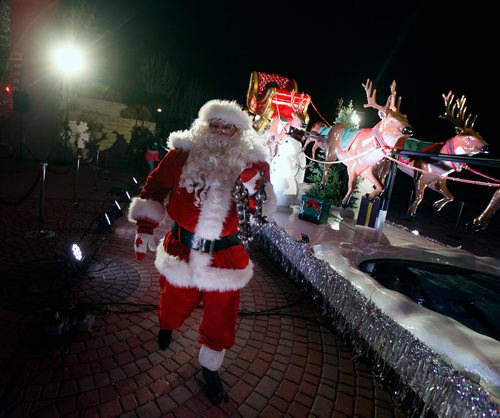 PHIL HOSSACK / WINNIPEG FREE PRESS - Santa checks out his new ride new ride Thursday evening at the Forks. See story. - November 15, 2018