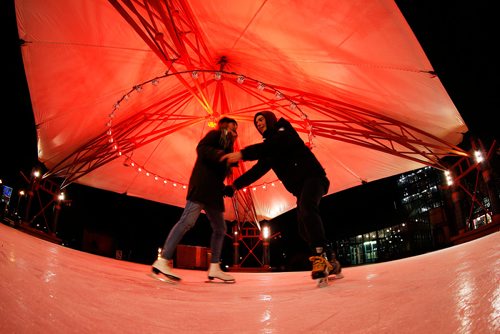 JOHN WOODS / WINNIPEG FREE PRESS
Rhiannon and Riley (no last names given) were out enjoying the first night of open skating at the Forks Pavilion  ice rink Monday, November 19, 2018.