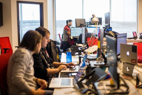 MIKAELA MACKENZIE / WINNIPEG FREE PRESS
All hands are on deck at Bold  Commerce, with jam-packed work spaces and people working 24-7, in preparation for Black Friday online shopping in Winnipeg on Tuesday, Nov. 20, 2018.
Winnipeg Free Press 2018.