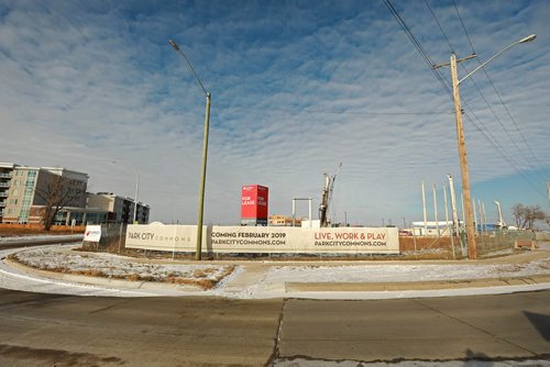 RUTH BONNEVILLE / WINNIPEG FREE PRESS

LOCAL 

The Federal Government announces its investment of $18 million in the construction of Park City Commons with a 6-storey building that will provide safe and affordable housing for 95 families located at 1500 Plessis Road Tuesday.


 Nov 20th, 2018