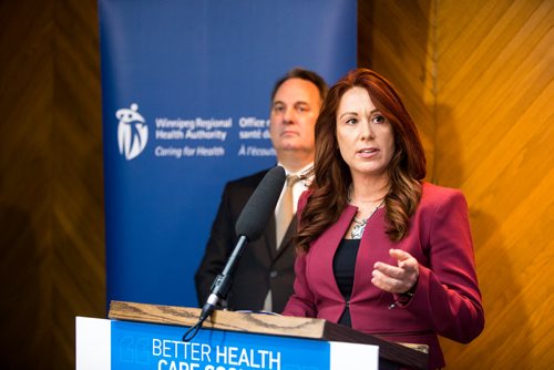 MIKAELA MACKENZIE / WINNIPEG FREE PRESS
Krista Williams, chief health operations officer of the Winnipeg Regional Health Authority, speaks at an announcement for increased funding for hip, knee, and cataract procedures at Concordia Hospital in Winnipeg on Thursday, Nov. 22, 2018.
Winnipeg Free Press 2018.