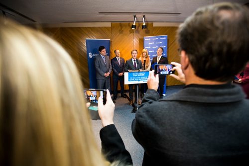 MIKAELA MACKENZIE / WINNIPEG FREE PRESS
Seniors and Active Living Minister Cameron Friesen announces increased funding for hip, knee, and cataract procedures at Concordia Hospital in Winnipeg on Thursday, Nov. 22, 2018.
Winnipeg Free Press 2018.