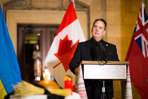 MIKAELA MACKENZIE / WINNIPEG FREE PRESS
Blair Yakimoski, MLA for Transcona, speaks at a gathering to commemorate the 85th anniversary of the end of the Holodomor, a famine genocide that claimed millions of lives in Ukraine between 1932 and 1933, at the Manitoba Legislative Building in Winnipeg on Thursday, Nov. 22, 2018.
Winnipeg Free Press 2018.