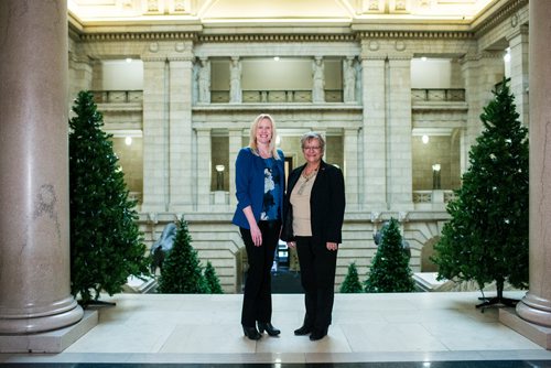 MIKAELA MACKENZIE / WINNIPEG FREE PRESS
Mayors Cheryl Christian (West St.Paul) and Joy Sul (St.Andrews) pose for a portrait at the Manitoba Legislative Building in Winnipeg on Thursday, Nov. 22, 2018.
Winnipeg Free Press 2018.