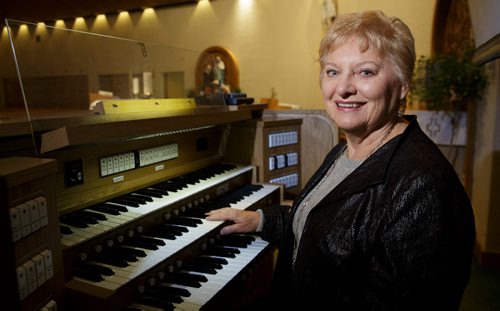 MIKE DEAL / WINNIPEG FREE PRESS
Dorothy Warwaruk volunteers her time at her church, St. John Cantius (846 Burrows Ave.), playing the organ  often at multiple services each weekend. After a lifetime of service, Dorothy is "retiring" from her organ-playing duties at the end of this month. 
181122 - Thursday, November 22, 2018.