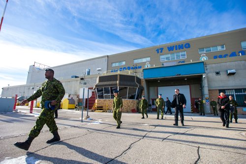 MIKAELA MACKENZIE / WINNIPEG FREE PRESS
Governor General Julie Payette walks out onto the tarmac to board her plane after touring the Canadian Forces Base 17 Wing in Winnipeg on Tuesday, Nov. 27, 2018.
Winnipeg Free Press 2018.