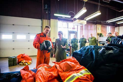 MIKAELA MACKENZIE / WINNIPEG FREE PRESS
Brandon Schetterer shows Governor General Julie Payette gear while touring the Canadian Forces Base 17 Wing in Winnipeg on Tuesday, Nov. 27, 2018.
Winnipeg Free Press 2018.