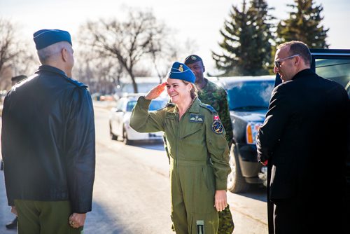 MIKAELA MACKENZIE / WINNIPEG FREE PRESS
Governor General Julie Payette salutes Brigadier General Mario Leblanc before touring the Canadian Forces Base 17 Wing in Winnipeg on Tuesday, Nov. 27, 2018.
Winnipeg Free Press 2018.