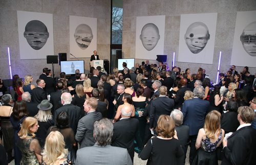 JASON HALSTEAD / WINNIPEG FREE PRESS

Attendees in Eckhardt Hall during the Champagne Reception at the Winnipeg Art Gallery Gala on Oct. 13, 2018. (See Social Page)