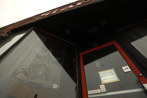 RUTH BONNEVILLE / WINNIPEG FREE PRESS

Star Grill restaurant on Portage Ave. has a sign on the door saying it's closed for renovations.




 Nov 28th, 2018