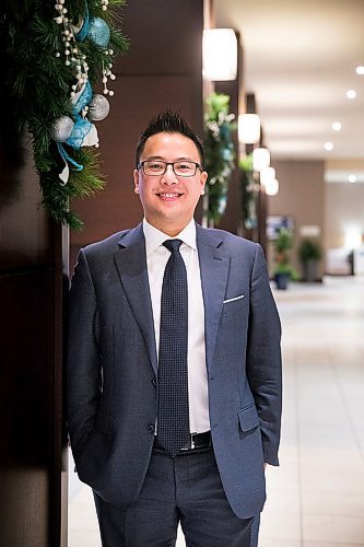 MIKAELA MACKENZIE / WINNIPEG FREE PRESS
Gary Ng, a 34 yr old U of M grad who just acquired PI Financial for $100 million, poses for a portrait at the Fairmont in Winnipeg on Wednesday, Nov. 28, 2018.
Winnipeg Free Press 2018.