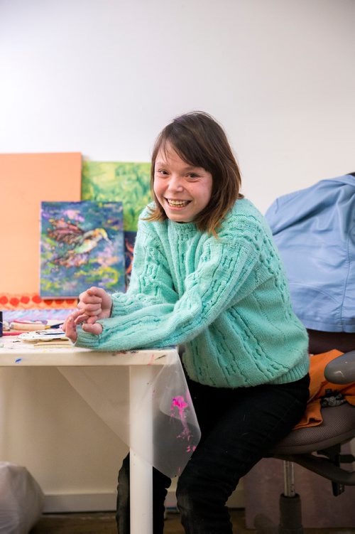 MIKAELA MACKENZIE / WINNIPEG FREE PRESS
Brittney Fox, artist in residence, poses for a portrait at Artbeat Studio in Winnipeg on Wednesday, Nov. 28, 2018.
Winnipeg Free Press 2018.