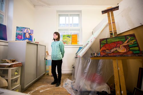 MIKAELA MACKENZIE / WINNIPEG FREE PRESS
Brittney Fox, artist in residence, poses for a portrait at Artbeat Studio in Winnipeg on Wednesday, Nov. 28, 2018.
Winnipeg Free Press 2018.