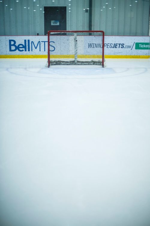 MIKE DEAL / WINNIPEG FREE PRESS
Empty net at the Bell MTS Iceplex.
181130 - Friday, November 30, 2018.