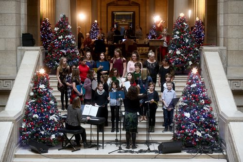 TREVOR HAGAN / WINNIPEG FREE PRESS
A choir from Dr.George Johnson Middle School in Gimli performs at the annual open house at the Manitoba Legislative Building, Saturday, December 1, 2018.