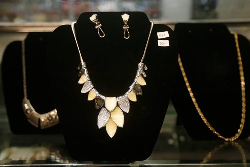 JOHN WOODS / WINNIPEG FREE PRESS
Jewelry photographed at Elizabeth Faria's Ice Dragon Collectibles at the Mulvey Flea Market Sunday, December 2, 2018.  Sunday, December 2, 2018.